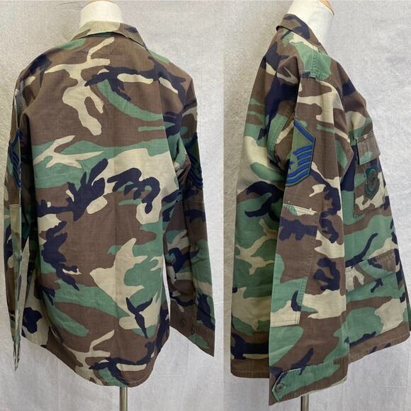 Authentic Military camo ripstop shirt jacket shacket with patches  size Medium - Picture 3 of 15